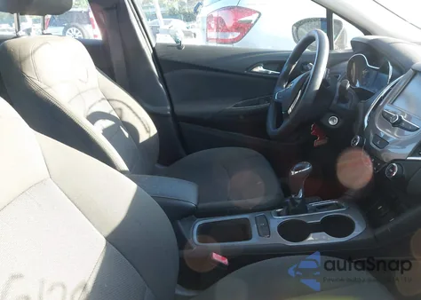 2018 Chevrolet Cruze Lt Auto from USA, damaged, VIN 1G1BE5SM0J7133902